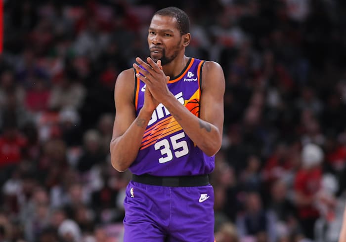 Kevin Durant en un partido de los Phoenix Suns